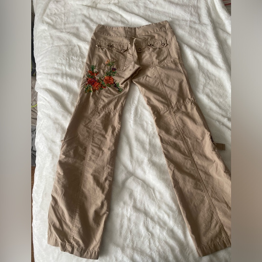 VINTAGE Y2K Khaki Embroidered Low Rise Cargo Pants - Picture 2 of 9